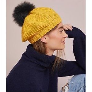 Norla Canada Faux Fur Pom Beanie